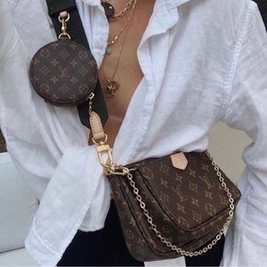 LOUIS VUITTON Multi Pochette Accessoires